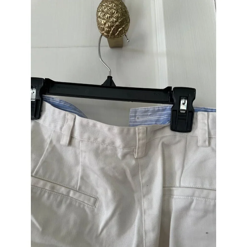 Liz Claiborne women’s size 12 white shorts